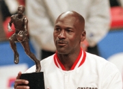 开云体育APP下载-非洲篮球明星荣膺MVP，赛季完美收官的简单介绍