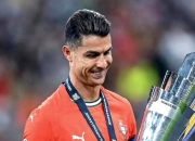 开云体育-关于葡萄牙球星C罗又刷新纪录，带领球队晋级决赛的信息