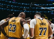 开云体育下载-关于黄蜂队后卫投篮技术不佳失误频频的信息