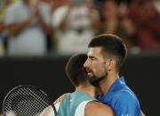 开云体育入口-美网鏖战拉沃尔杯，德约科维奇统治全场