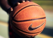 开云体育-奥斯梅恩里程碑之夜，南非黄金一代斩落安哥拉开启新纪元