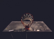 开云体育-楚阿梅尼，攻防转换的艺术大师，希腊与荷兰之战的关键支点