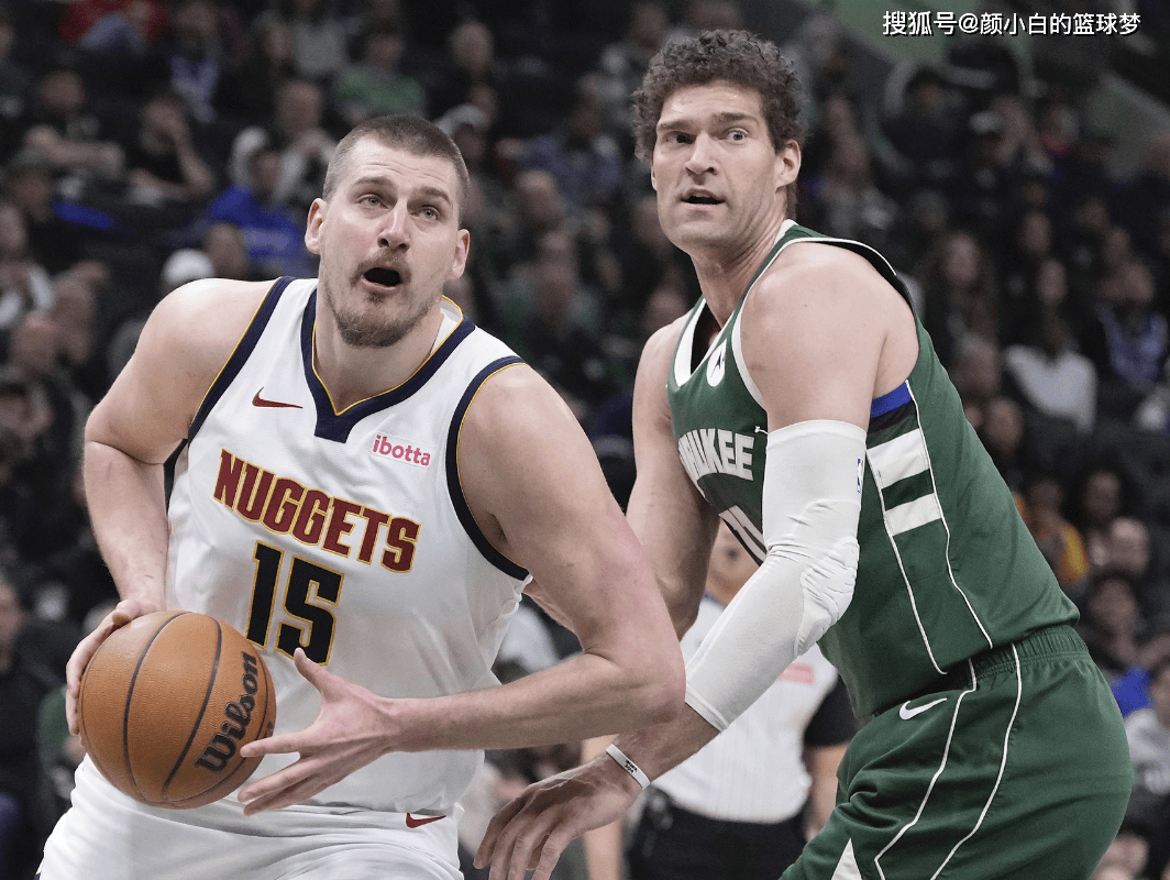 雄鹿B队逆转法国男篮，布克送出助攻