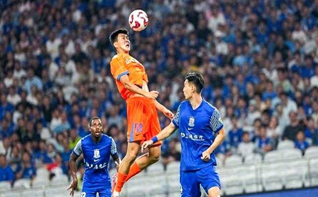 包含中场大腿复出恢复正赛,球队士气高涨的词条 包含中场大腿复出恢复正赛,球队士气高涨的词条