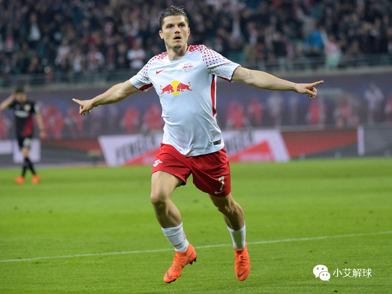 马赛在主场一鼓作气,夺取胜利 马赛在主场一鼓作气,夺取胜利