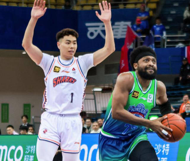 关于新星球员崭露头角，球队前途一片光明的信息