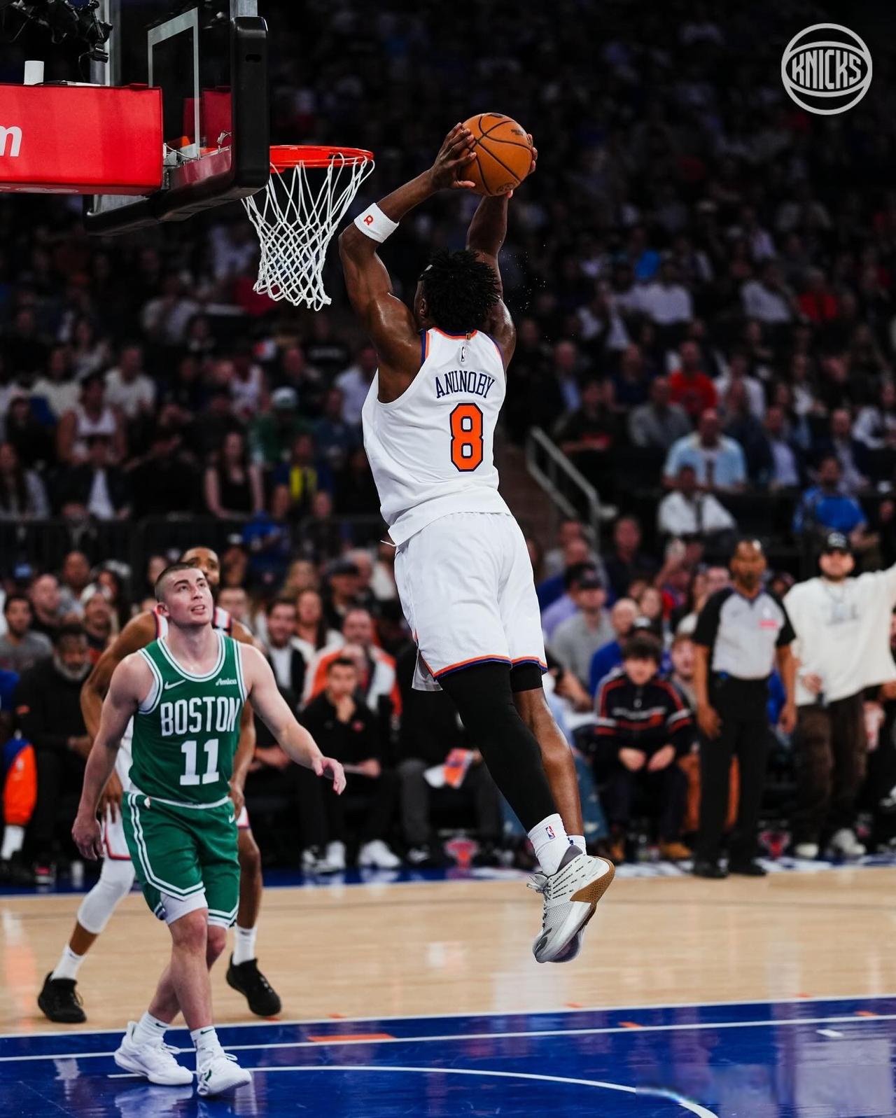 里昂力争在对阵尼斯的比赛中取得优势 里昂力争在对阵尼斯的比赛中取得优势