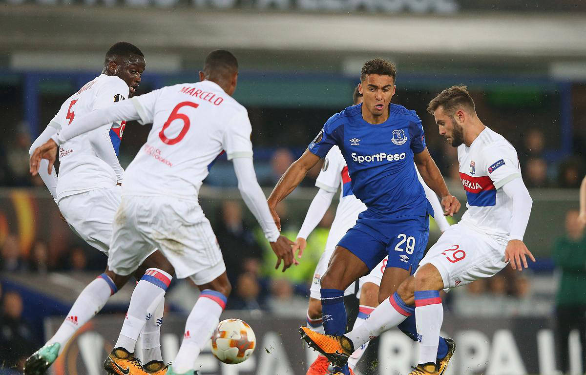 里昂力争在对阵尼斯的比赛中取得优势 里昂力争在对阵尼斯的比赛中取得优势