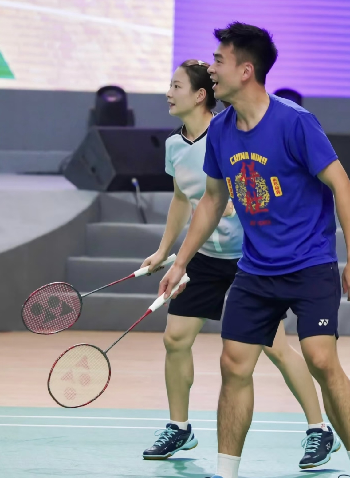 包含中国队力克韩国队，郑思维状态火热的词条