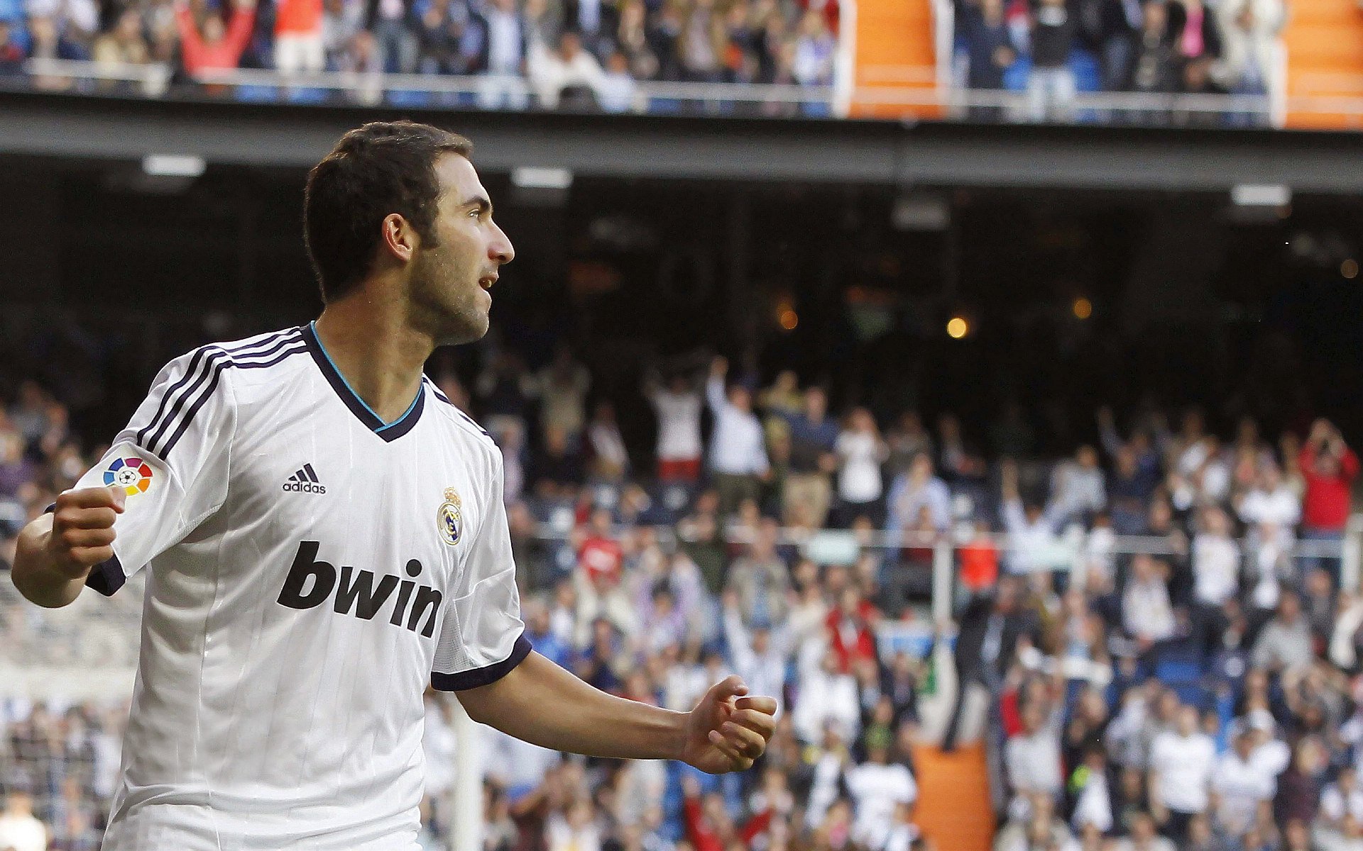 璀璨夜星，拉梅洛·鲍尔在季后赛关键节点的连续得分传奇